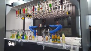 robot bar
